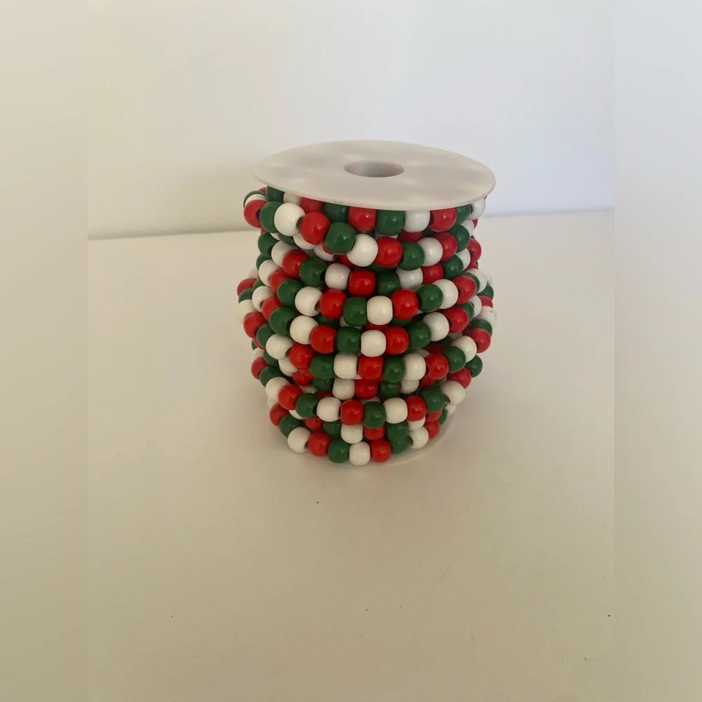 NWT Red White Green Wooden Beaded Holiday Garland Jewelry Making Spool L